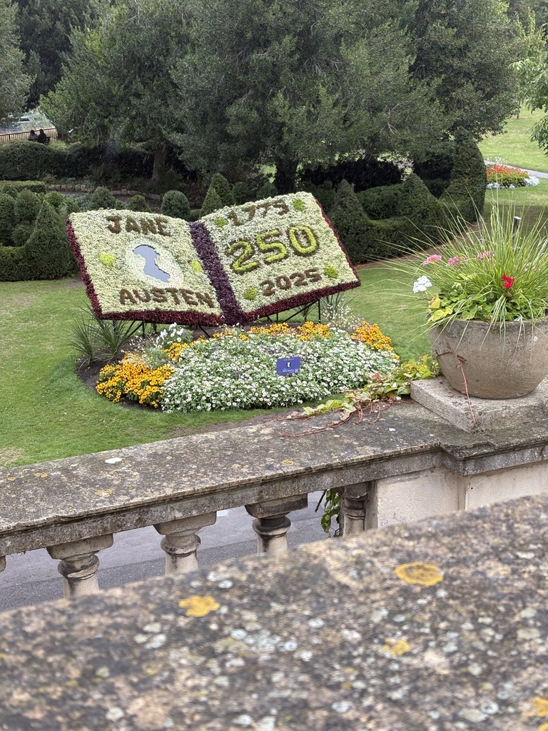 The Royal Crescent in Bath, England, showcasing Georgian architecture